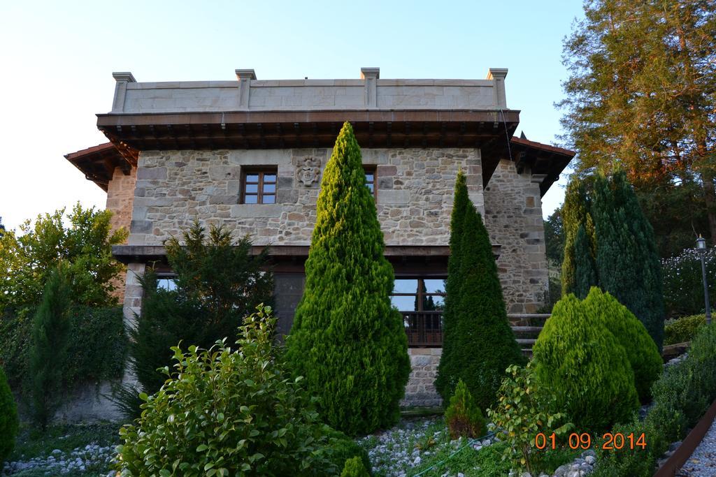Palacio De Trasvilla Escobedo Εξωτερικό φωτογραφία