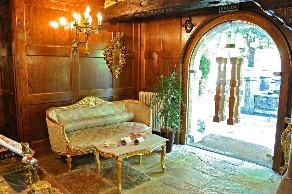 Palacio De Trasvilla Escobedo Εξωτερικό φωτογραφία
